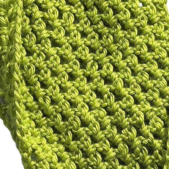 Brand New!! Handmade acrylic lightweight crochet infinity scarf - Picture 3 of 4